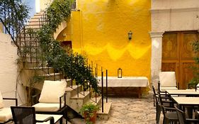 Hotel Piru Wasi